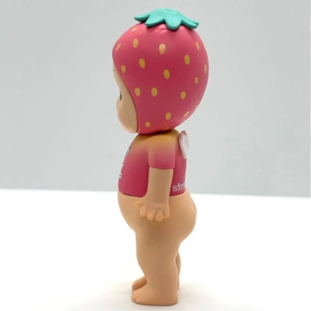 New Unbranded Kewpie/Angel Collectible Mini Figure, Strawberry Juice, Open Box